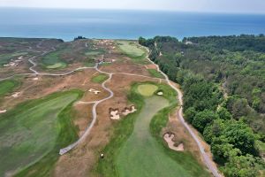 Arcadia Bluffs (Bluffs) 4th Approach Aerial